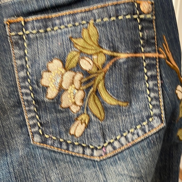 COOGI classic jeans size 6 32”/W-33.5”/L - Picture 4 of 8